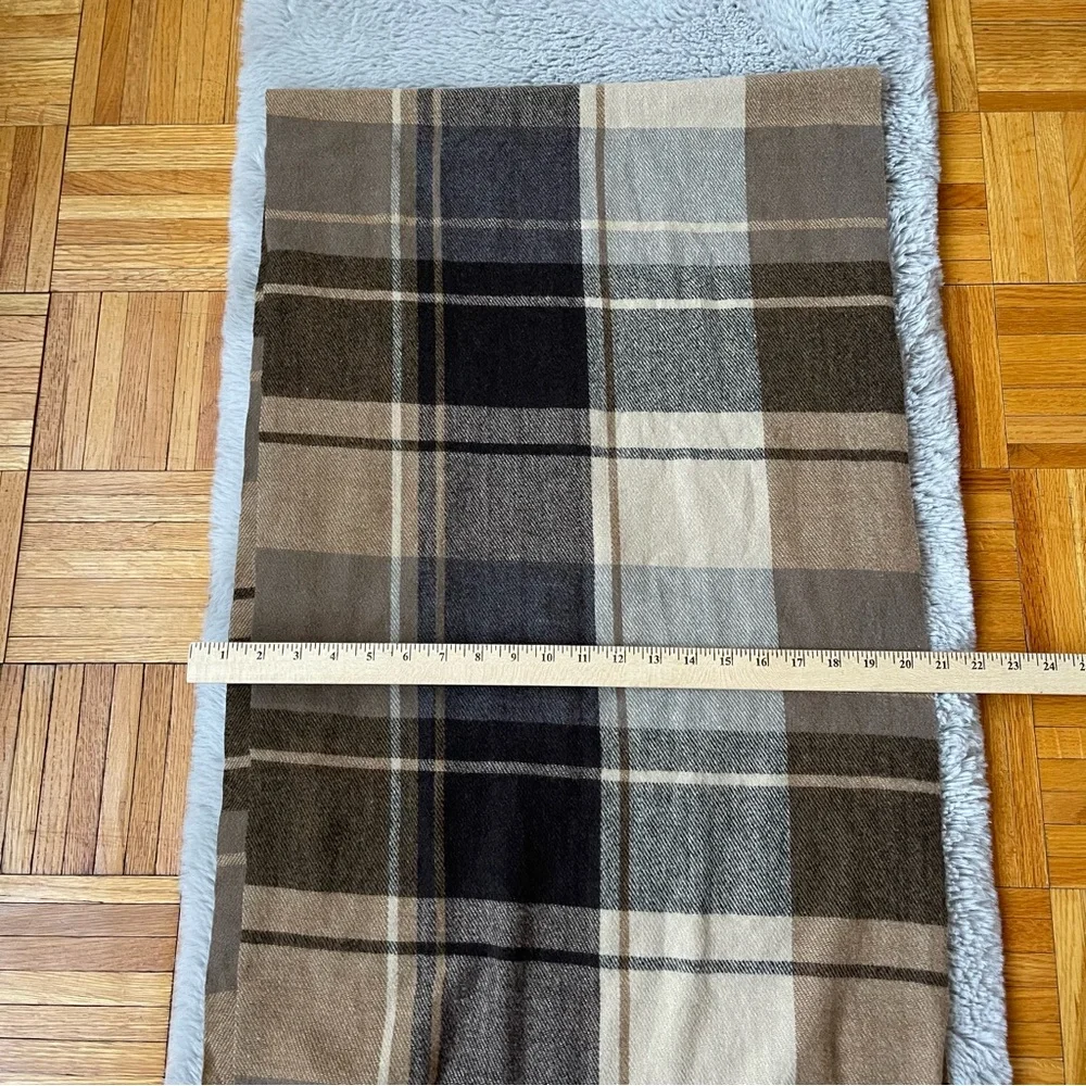 Self Service Scarf Size Tan/Brown/beuge Pais Cashmere New Without‎ Tag